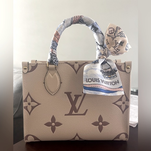SOLD Louis Vuitton on the go PM - Picture 1 of 6